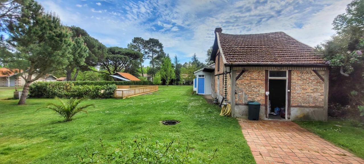 Charmante Maison Dans Les Landes X 10 Avec Piscine Et Salle D Escalade Lue ภายนอก รูปภาพ