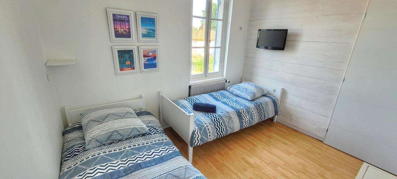Charmante Maison Dans Les Landes X 10 Avec Piscine Et Salle D Escalade Lue ภายนอก รูปภาพ